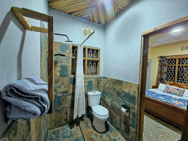 Mazzola Safari House & Backpacking image 14