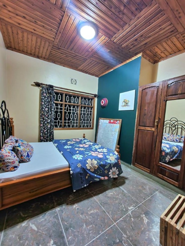 Mazzola Safari House & Backpacking image 16