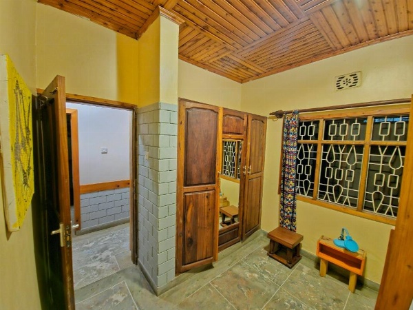 Mazzola Safari House & Backpacking image 18