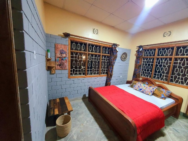 Mazzola Safari House & Backpacking image 26