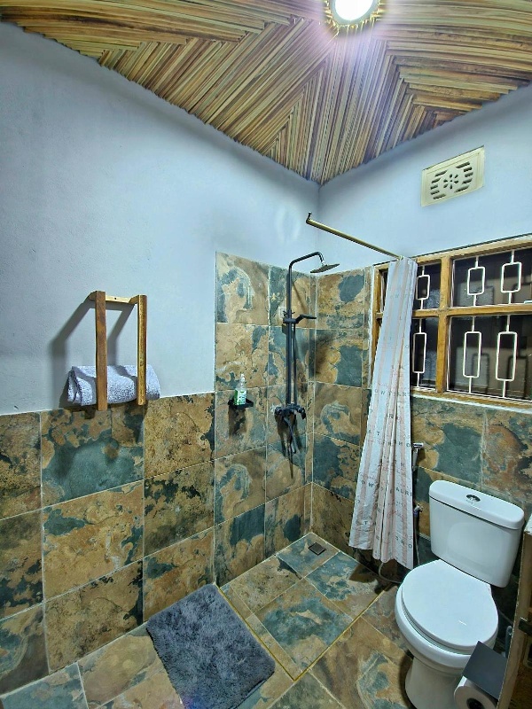 Mazzola Safari House & Backpacking image 4
